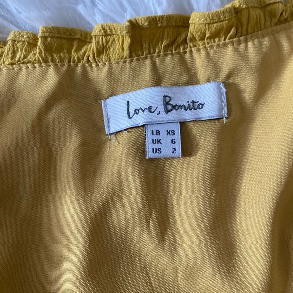 Love Bonito- Yellow crop top 💛 - Picture 3 of 6